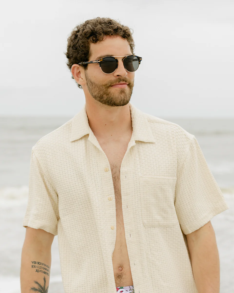 short sleeve button down woven shirt